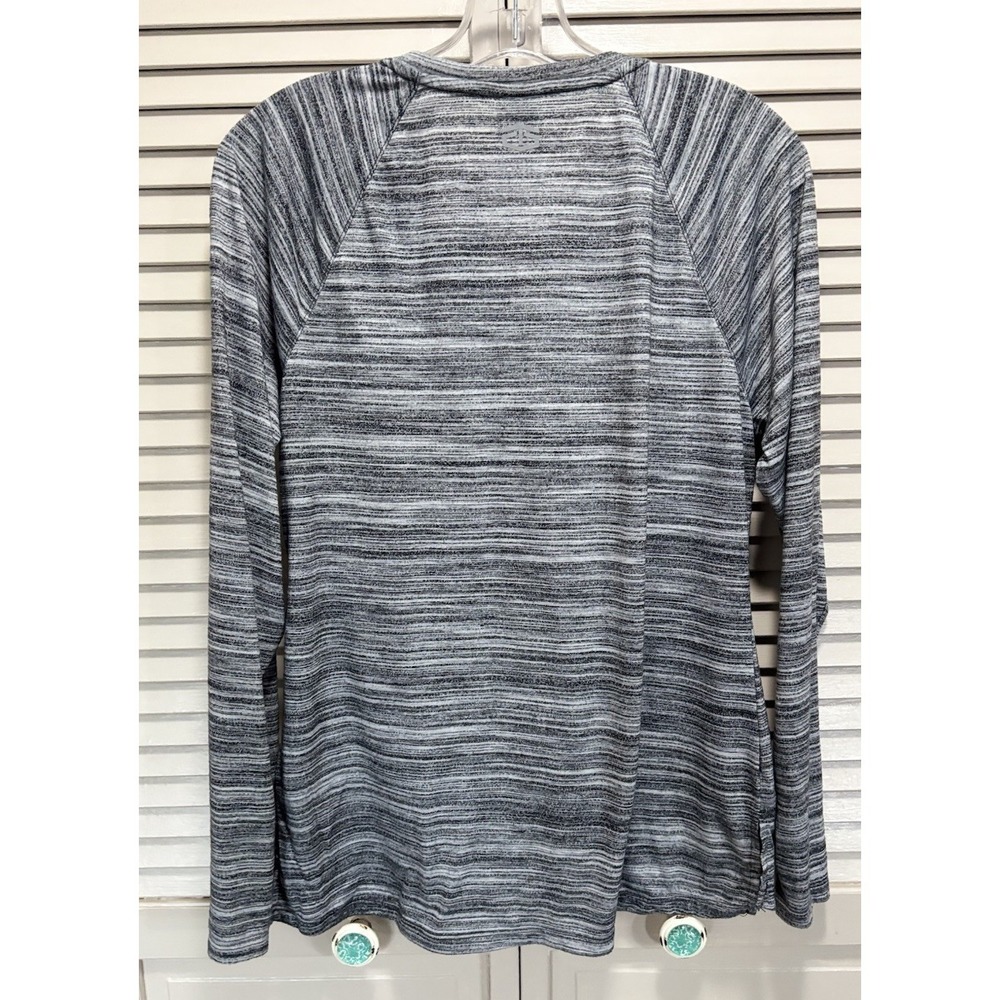 Tap Out Gray/Black Long Sleeve V Neck Soft Top Size Large Casual Activewear - Picture 4 of 5